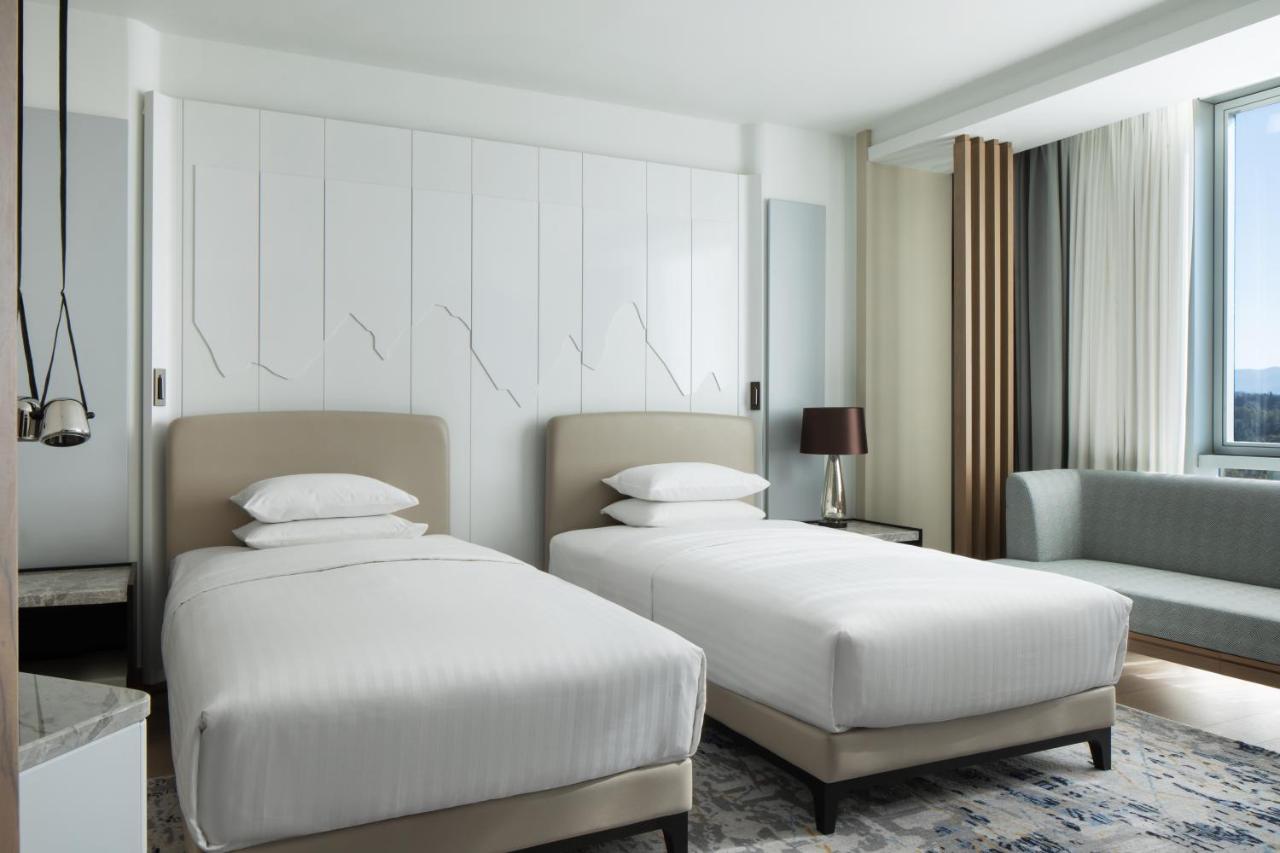 Tirana Marriott Hotel Экстерьер фото