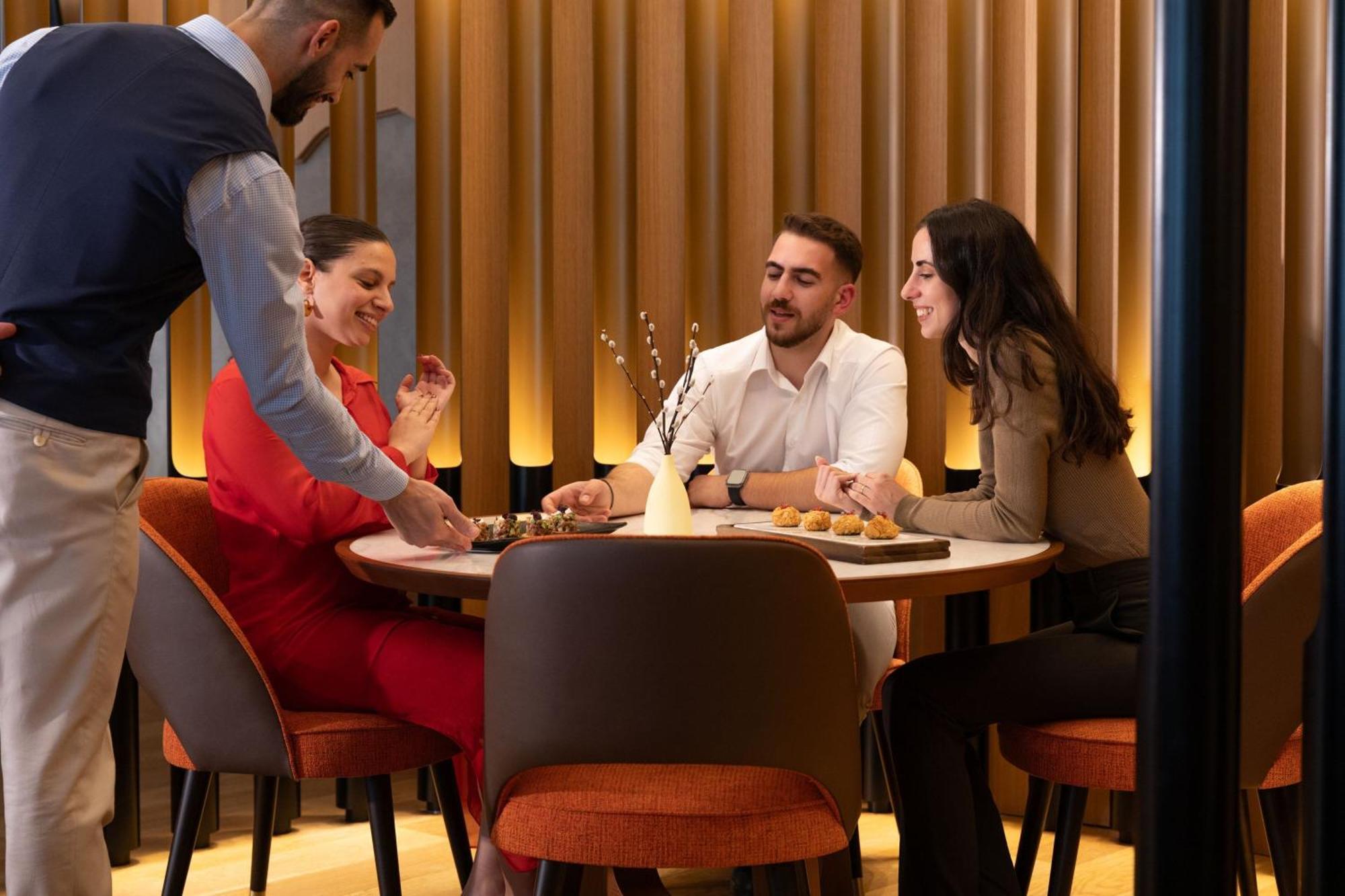 Tirana Marriott Hotel Экстерьер фото