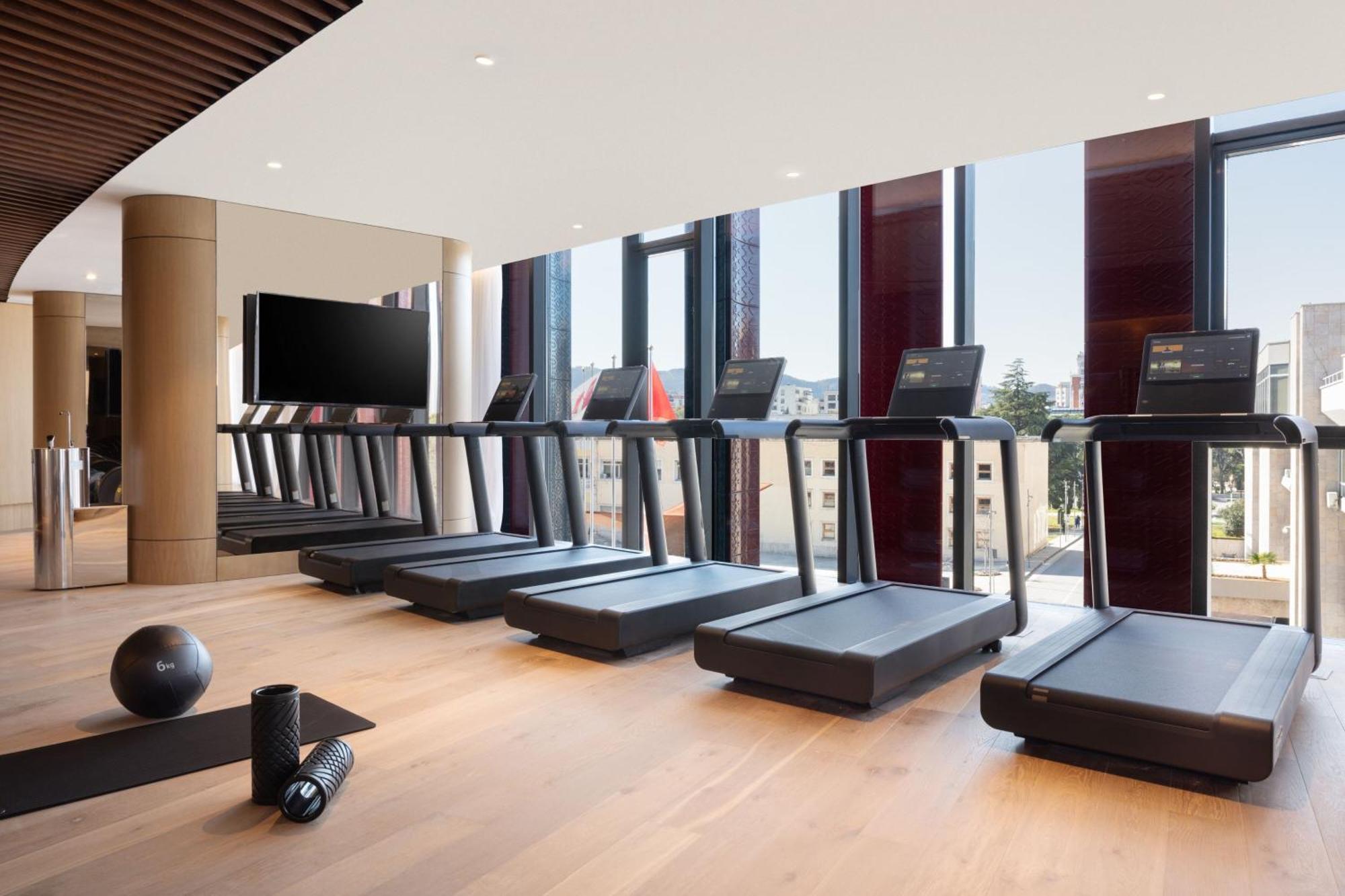 Tirana Marriott Hotel Экстерьер фото
