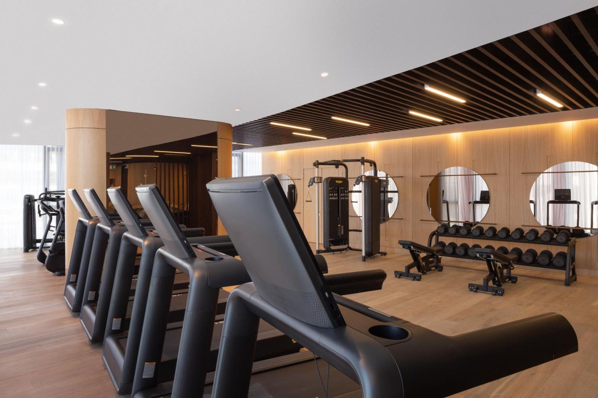 Tirana Marriott Hotel Экстерьер фото