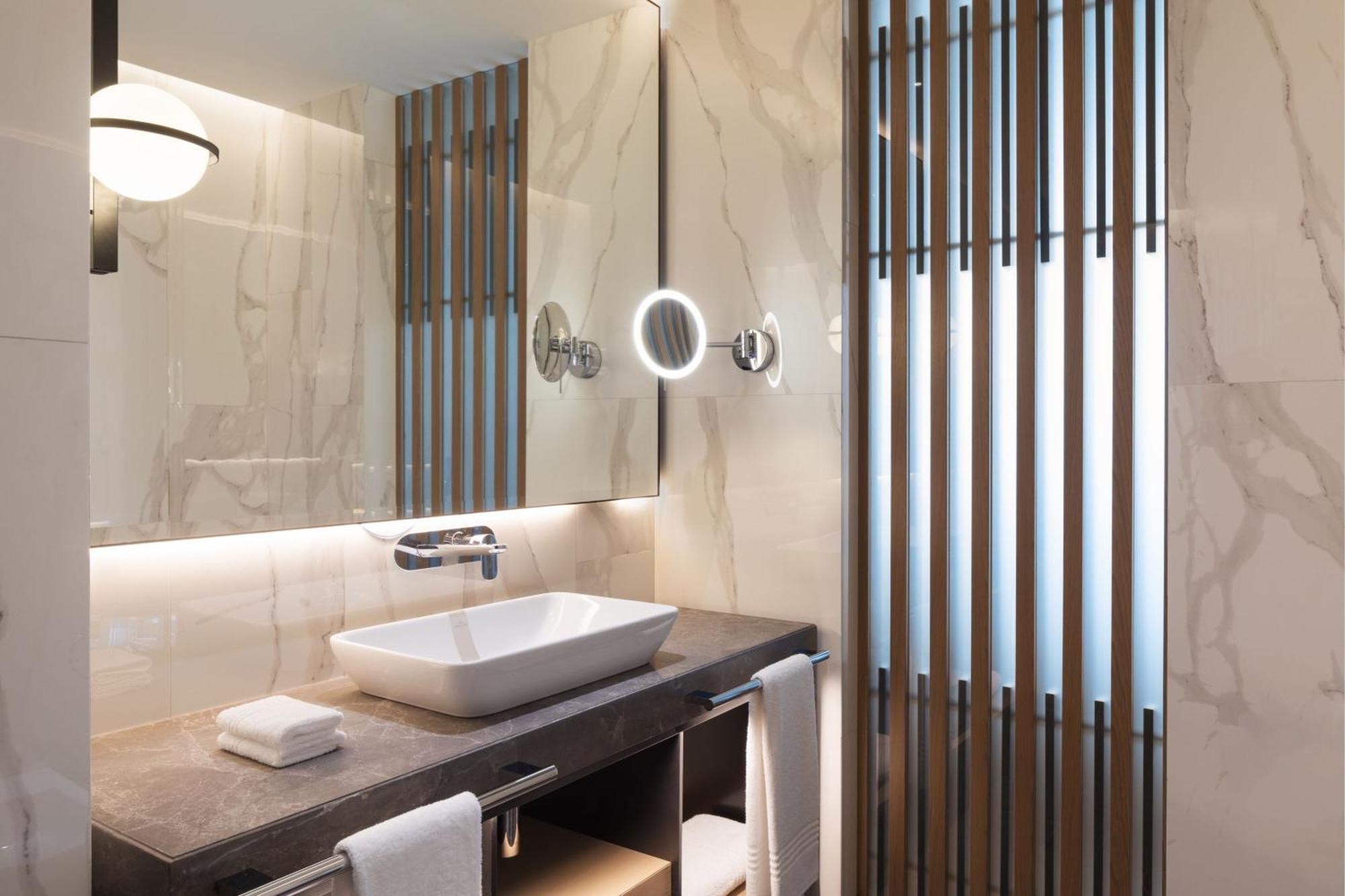 Tirana Marriott Hotel Экстерьер фото