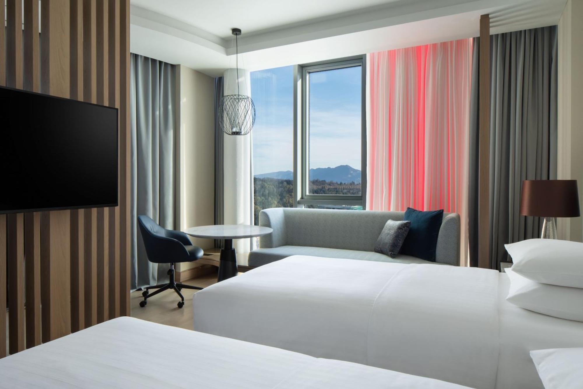 Tirana Marriott Hotel Экстерьер фото
